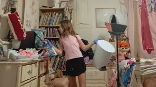 Deep Cleaning my messy room