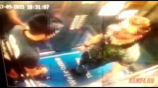 Видео целующихся в лифте парней прислали в редакцию АСН24