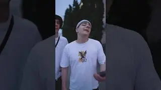 Я думаю нужно вести себя попроще😕