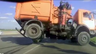 La route et ses dangers - Collision, dérapage, tôle froissée