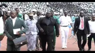 SERIOUS INCIDENT! 3=1 ANGOLA INSULTS PAPA PAUL KISOLOKELE SHOCKING VIDEO