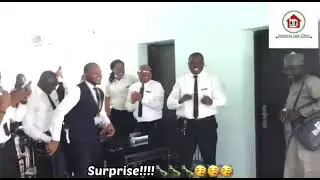 UNIVERSITY OF ABUJA LAW STUDENT GAVE THEIR LECTURER AN AMAZING BIRTHDAY SURPRISE