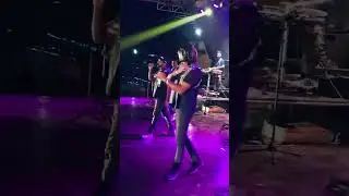 දවසක් ඒවි අපිත් අපෙ හීනවලට යාවී - BACK ARROWS