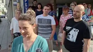 Фармацевти от Русе и региона се събраха на мълчалив протест пред РЗОК