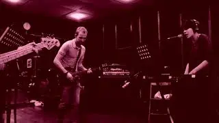 UGlitch - Голые ноги (ДК cover)