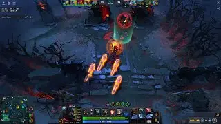 When Yatoro plays a Carry Lycan in Pubs