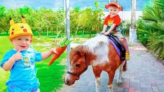 Oliver y mamá aprenden a cosechar bayas en la granja