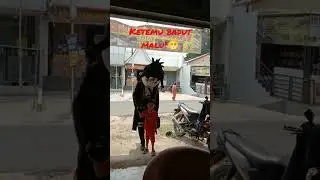 Ketemu badut di pangkas rambut fatin