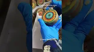Kaleidoscope soap pull through technique #coldprocesssoap #flowersoap #soaprouter #handmadesoap