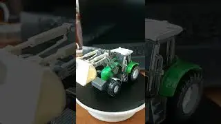 Игрушечный трактор loyal bright 1/64