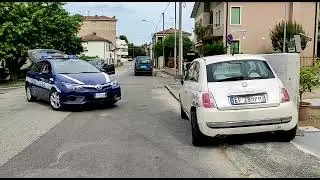 Paura a San Pio X, schianto e ribaltamento