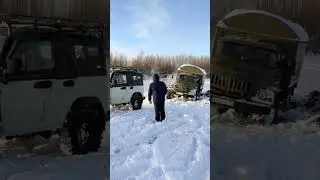 ЗИЛ 131 провалился в пойме, под лёд в глину.
