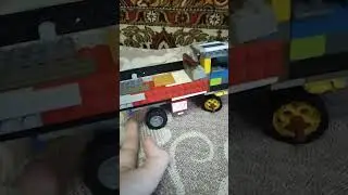 грузовик ИФА из лего