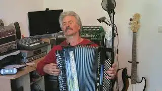 СИРЕНЕВЫЙ ТУМАН....НА БАЯНЕ.