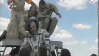 Andre Kuipers is comming to earth.mp4