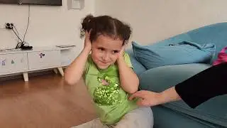 BAHAR VE BANU ALYA İLE GÜLMEME CHALLENGE !!  ماما جابت بيبي - جنى مقداد | طيور الجنة