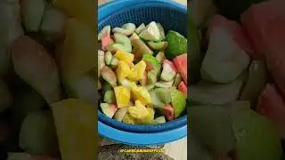 BUAT RUJAK BUAH BARENG ADIK😂 bantu subscribe #shorts #bolang #rujakbuah #makananenak
