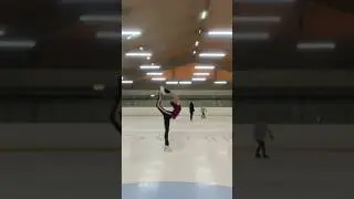 Когда-то она мечтала так кататься ✨⛸😃 #фигурноекатание