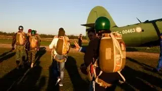 Зимние прыжки с парашютом. Гвардейский аэроклуб. Снято GoPro Hero2
