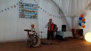 Zum Oktoberfest!