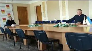 Замість позачергової сесії
