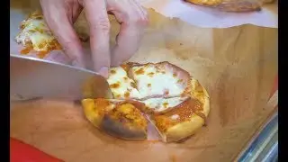 Пиццетта с мясным ассорти