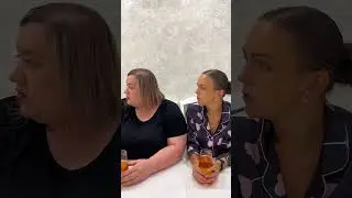 Ночь… две подруги