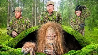 EXTREME HIDE AND SEEK VS BIGFOOT!
