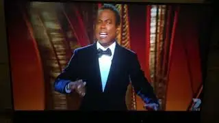 What a beta male! @WillSmith smacks @ChrisRock