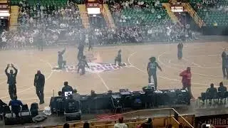 HARLEM GLOBETROTTERS ENTRANCE TO NEWCASTLE ARENA, 13 APRIL 2025, 19:11