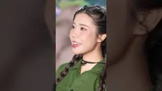 Con tàu Việt Nam đi suốt bốn mùa vui...