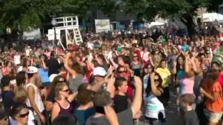 Zumba 2012 flash mob David Guetta