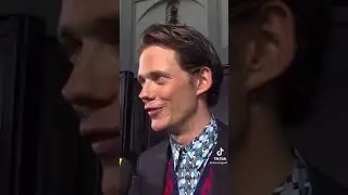 Hot Clown (Bill Skarsgard)