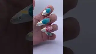 Ноготочки на море