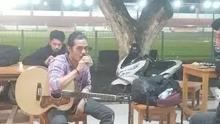 JAMMING MUSIK DI HOME COFFEE