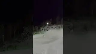 Манжерок. Парни развлекаются кто лучше упадет на трассе Катунь