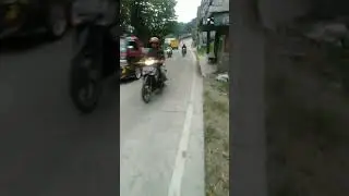 tanjakan biasa tapi bikin truk lambat