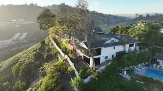 House in the hill in Hollywood hills 