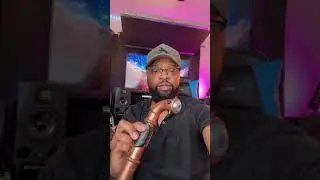 🤯 This Microphone REALLY exist 