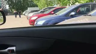 Движение задним ходом. Упражнение заезд в бокс задним ходом.