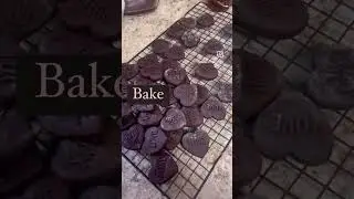 🍫🍓🍪😋make conversation heart sandwich cookies with me! #shorts #valentinesday