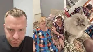 Пришел к Маме и Наде Перед Отъездом в Одесу Выдал Всем Зарплату Самвел Адамян