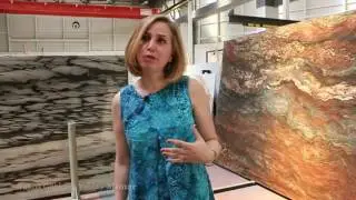 Mimar Tuğba Gökkaya Yalaz Haliç Temmer Plaka Galeri'de mermer hakkında soruları yanıtlıyor.