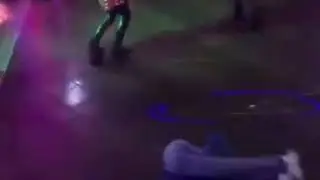 Танец под бузову