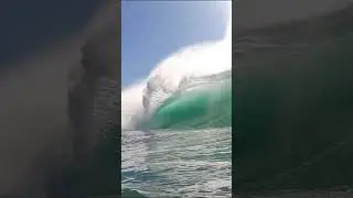 perfect waves at the wedge 