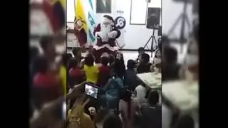Papá Noel en el Colegio de periodistas del Guayas 3ra. parte