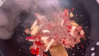 Stir-fried beef 🥩🍖