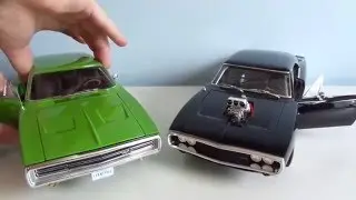 Head to Head: 1970 Dodge Charger (Autoworld)vs 1970 Dodge Charger FaF (Hot Wheels Elite)