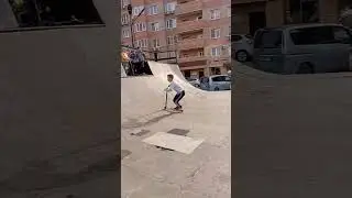 трюки на самокате 