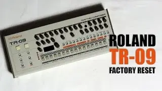 Roland TR-09 factory reset